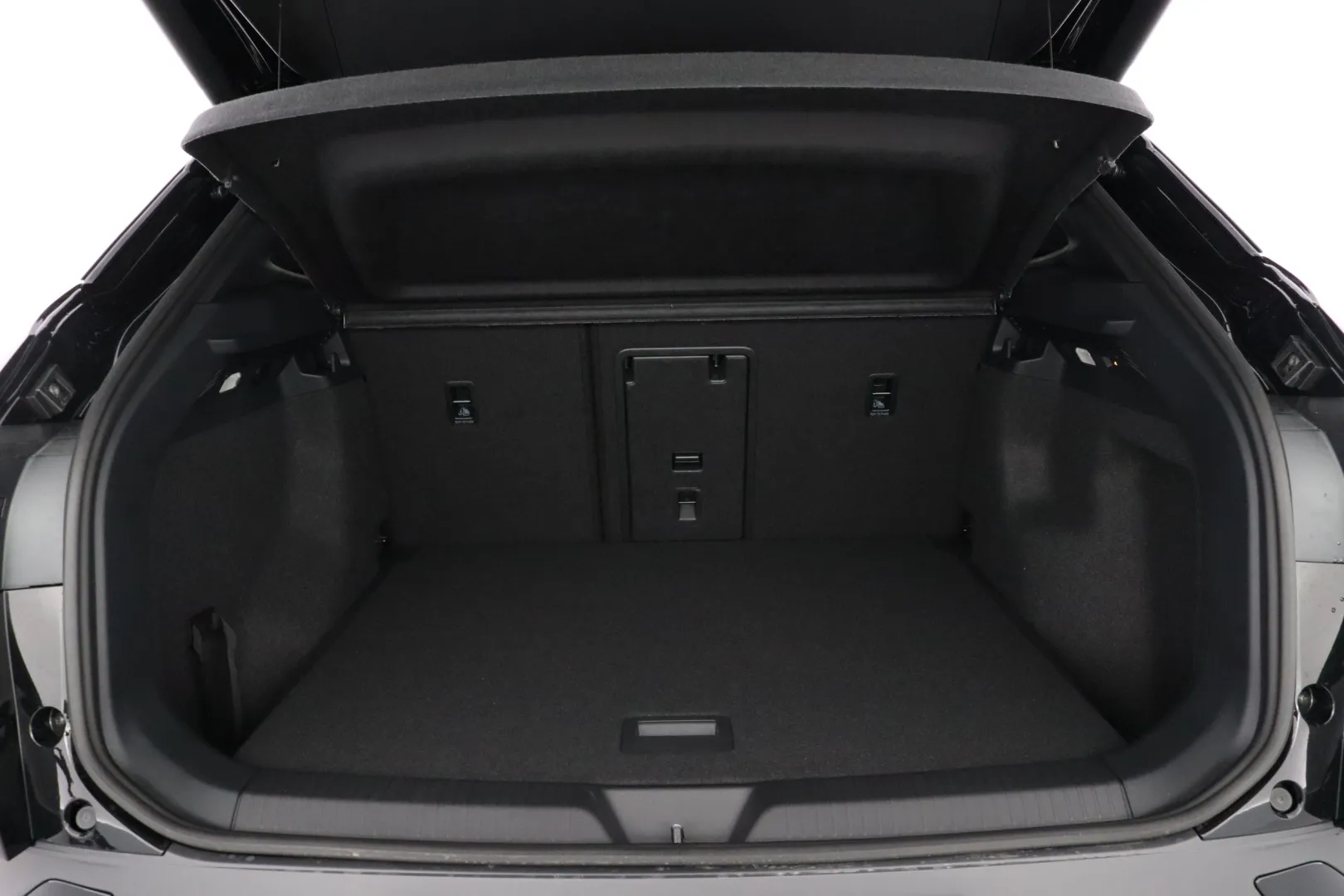 Volkswagen ID.4 NOK-327 carousel image