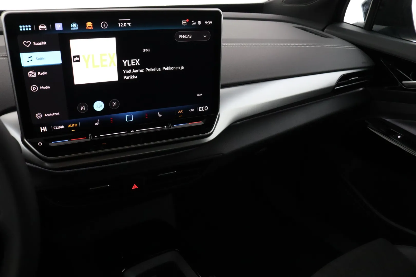 Volkswagen ID.4 NOK-327 carousel image