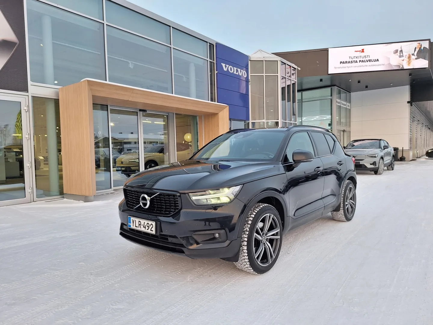 VOLVO XC40 YLR-492 carousel image