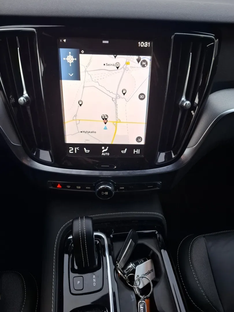 VOLVO V60 GOL-677 carousel image