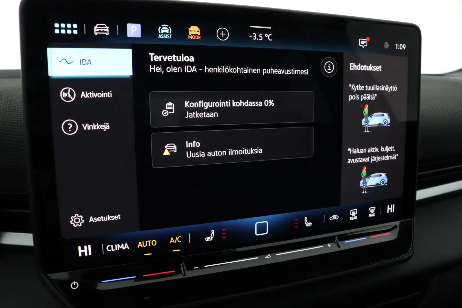 Volkswagen T-Roc KXP-936 carousel image