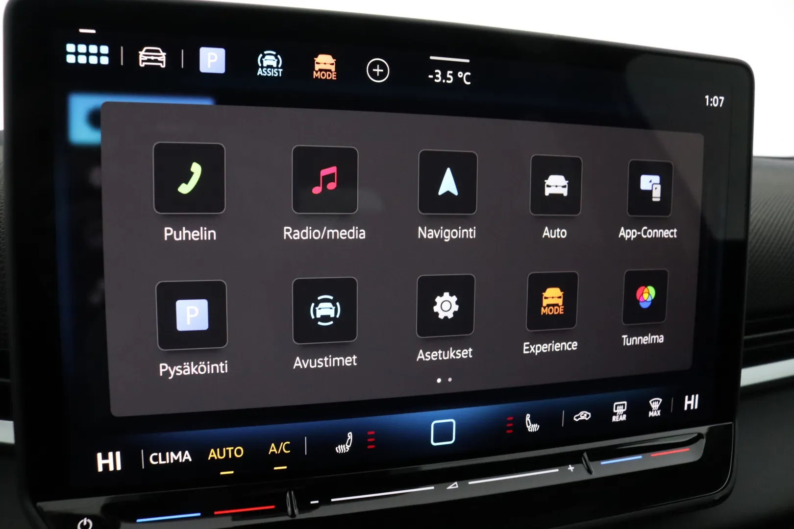 Volkswagen T-Roc KXP-936 carousel image