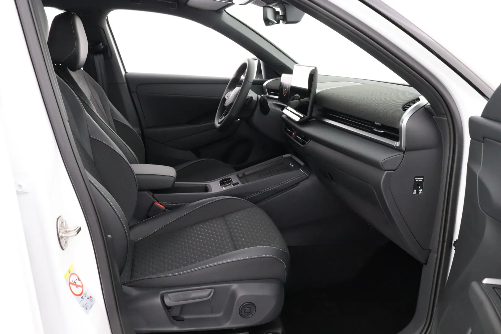 Volkswagen T-Roc KXP-936 carousel image