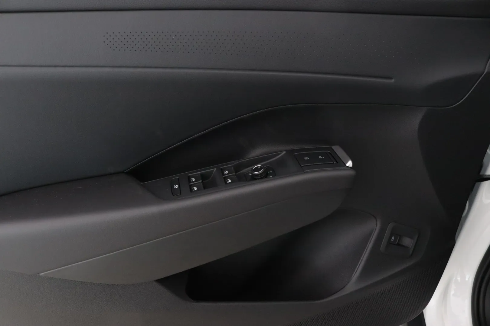 Volkswagen T-Roc KXP-936 carousel image