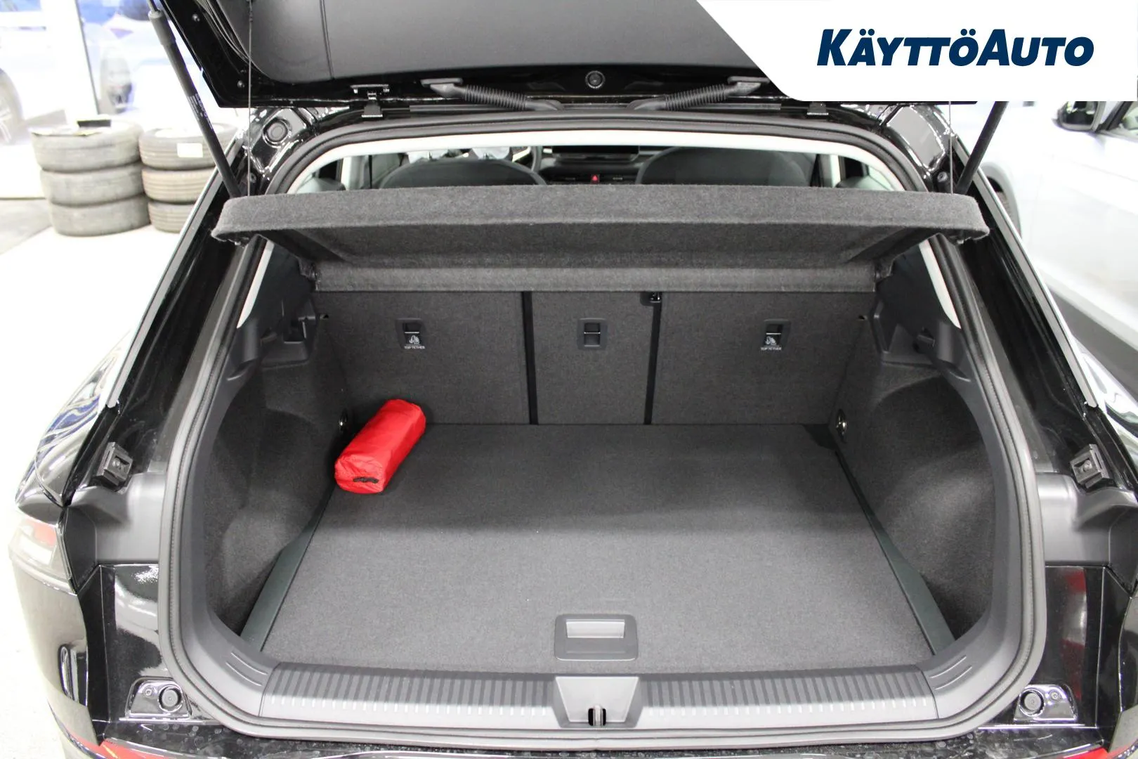 Volkswagen T-Roc KXP-916 carousel image