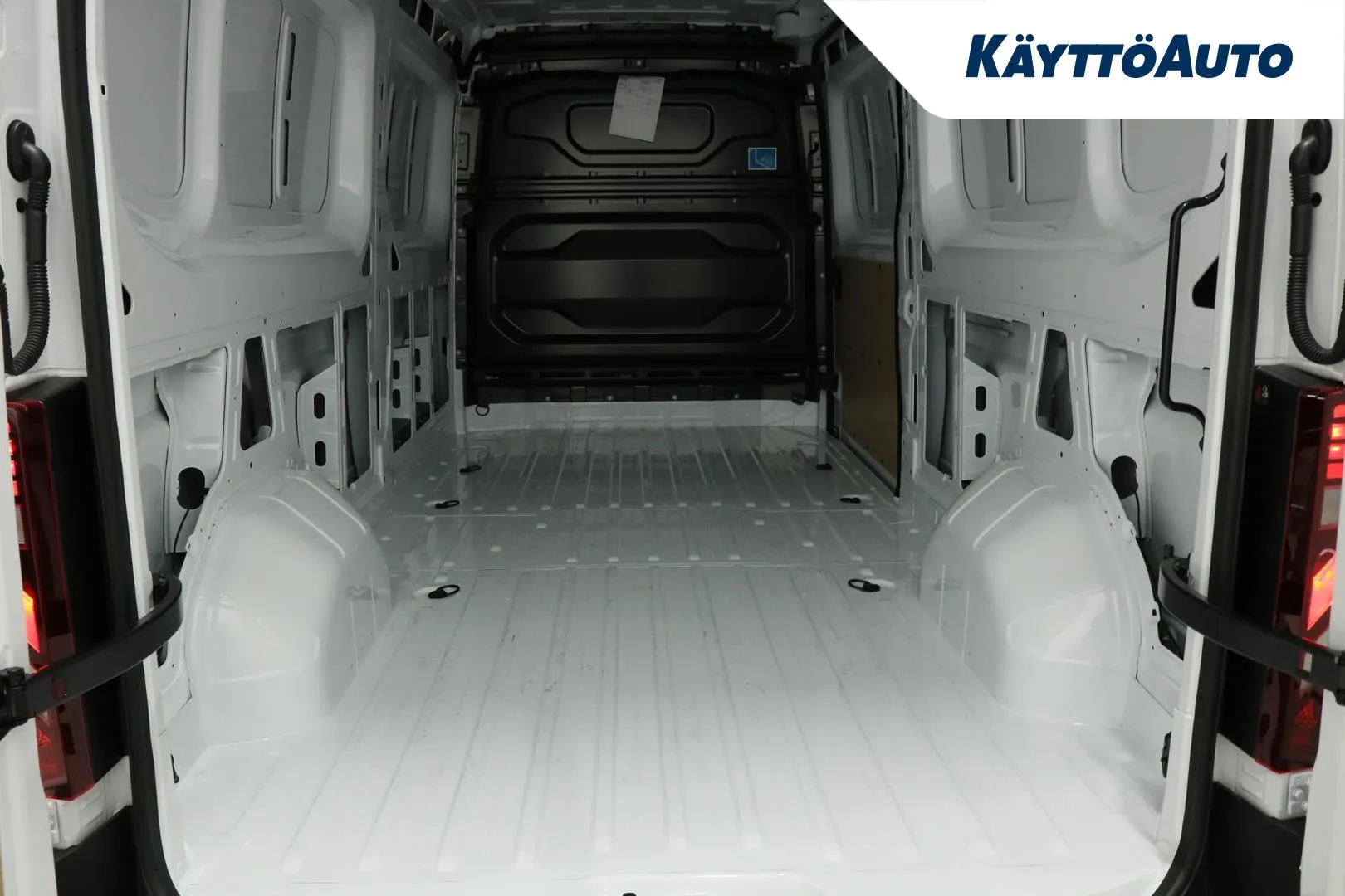 Nissan Interstar FSR-919 carousel image