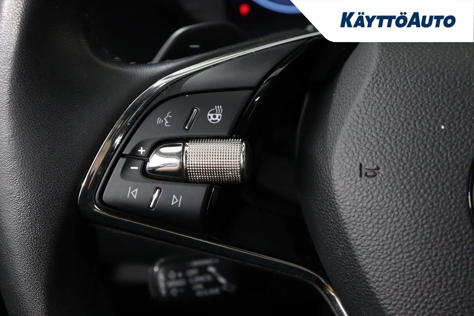 Skoda Octavia IRL-485 carousel image