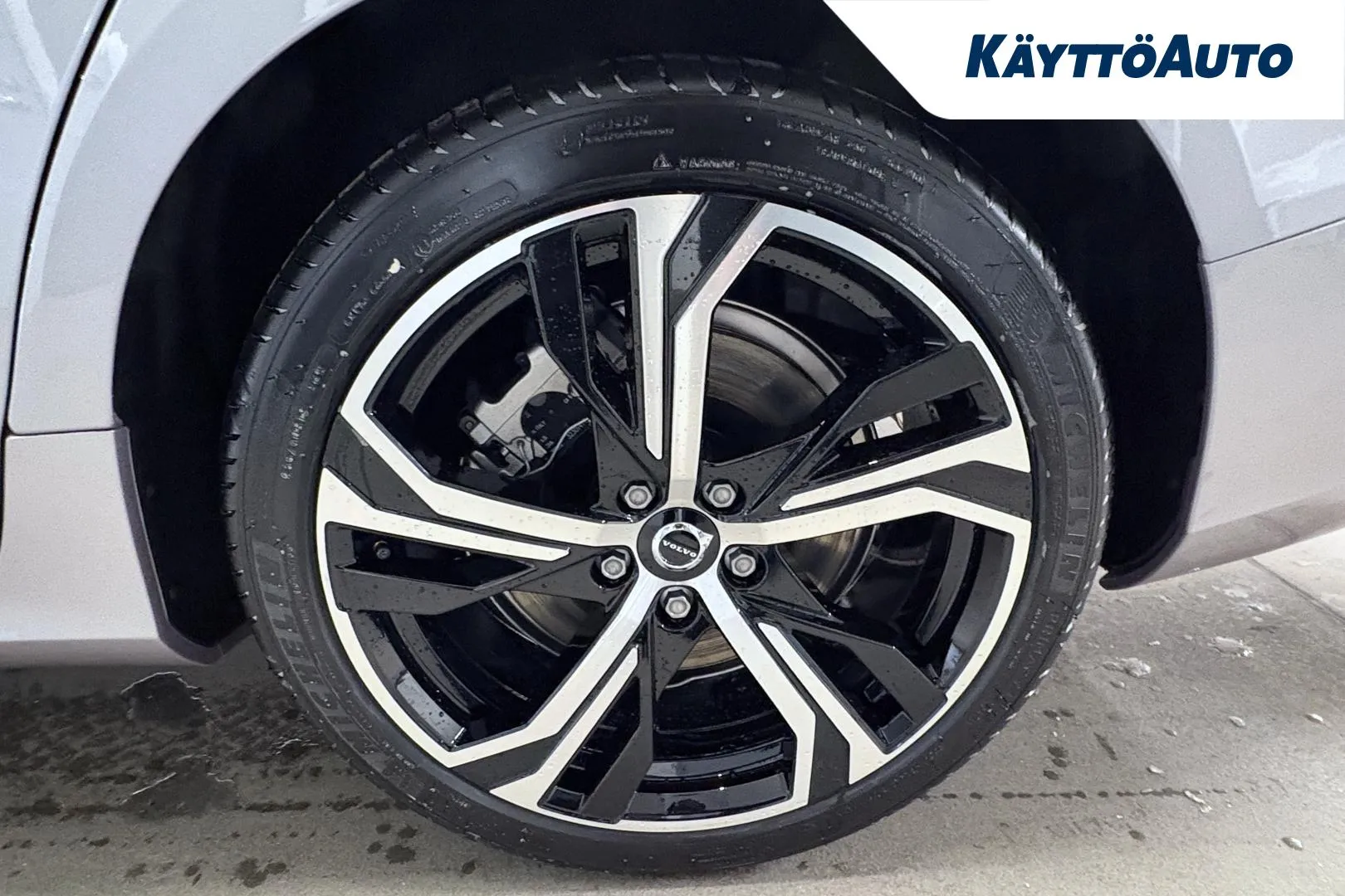 Volvo V60 RXU-225 carousel image