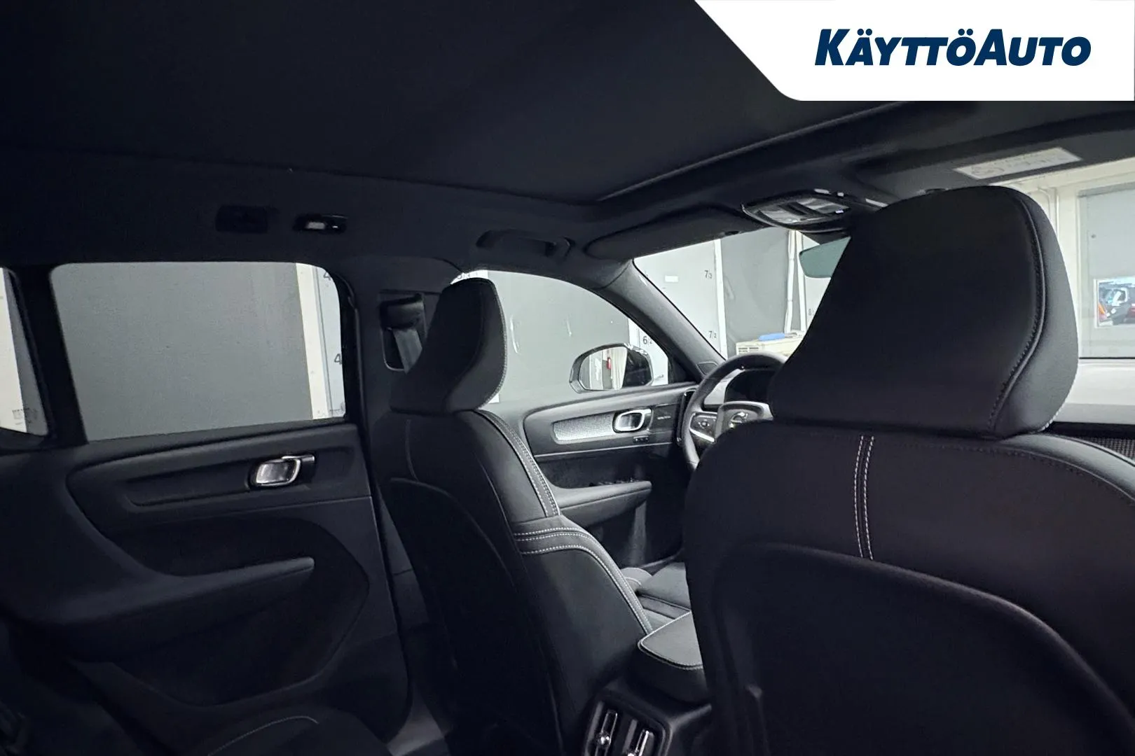 Volvo EX40 NOK-785 carousel image