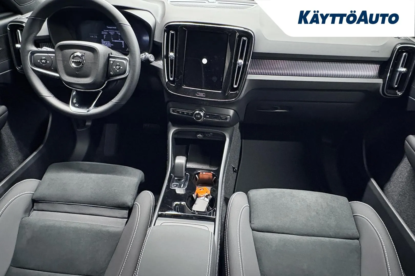 Volvo EX40 NOK-785 carousel image