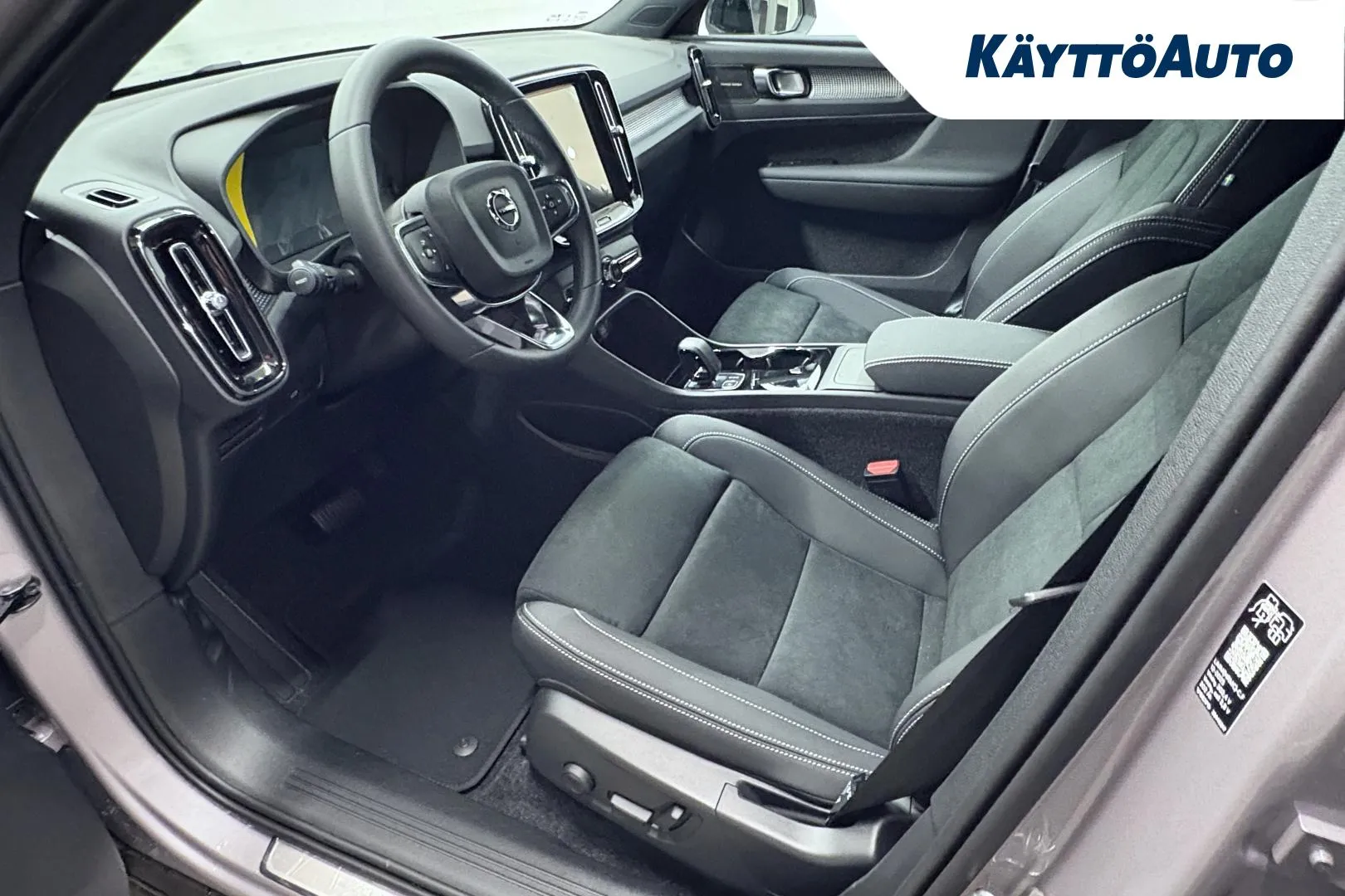 Volvo EX40 NOK-805 carousel image