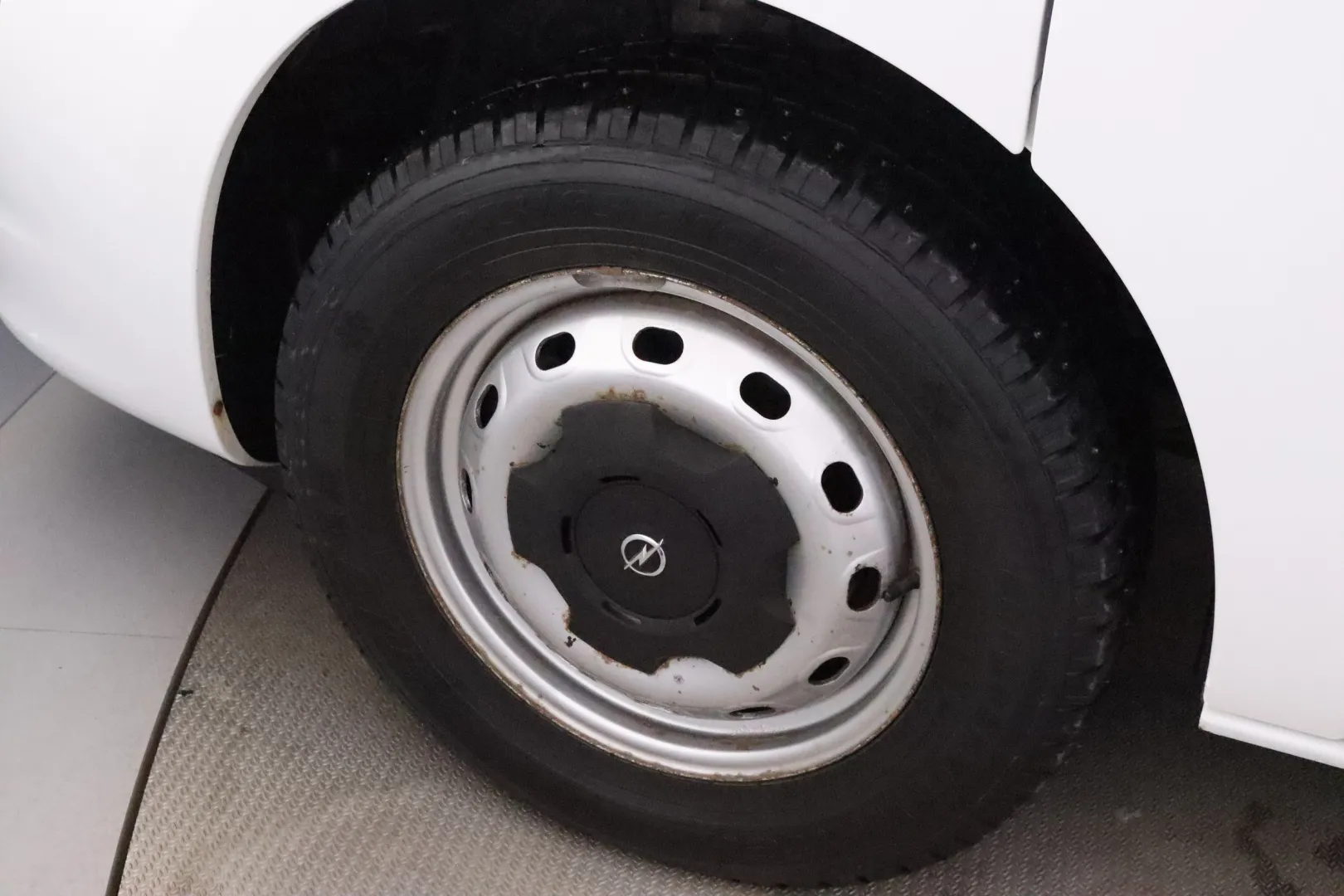 OPEL Vivaro LOB-333 carousel image