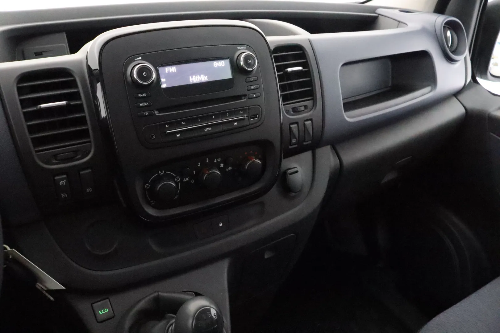 OPEL Vivaro LOB-333 carousel image