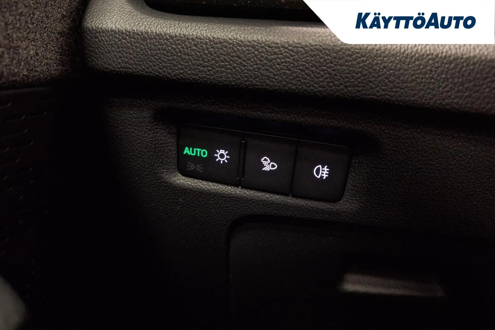 Skoda Octavia RXO-742 carousel image