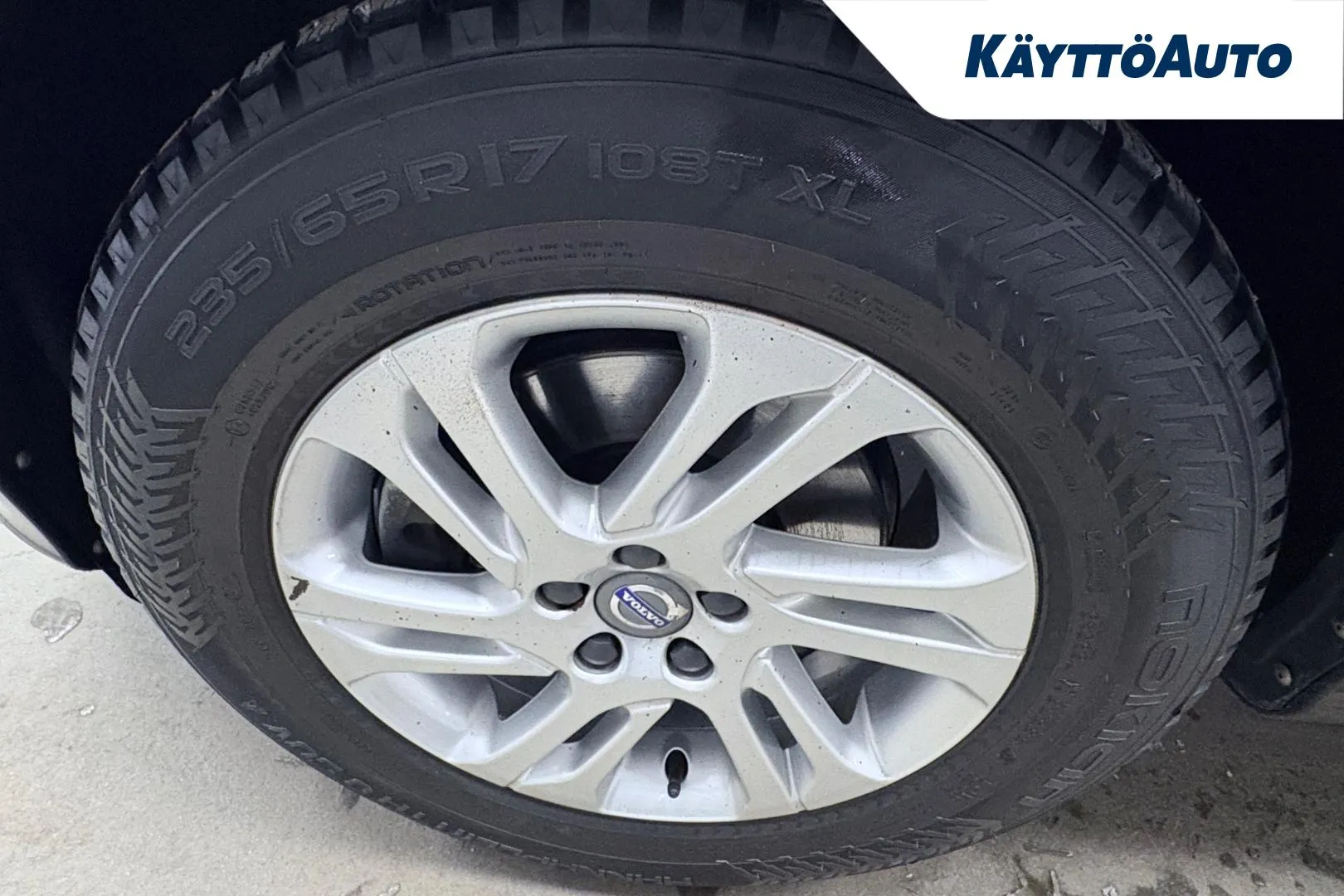 VOLVO XC60 MMU-828 carousel image