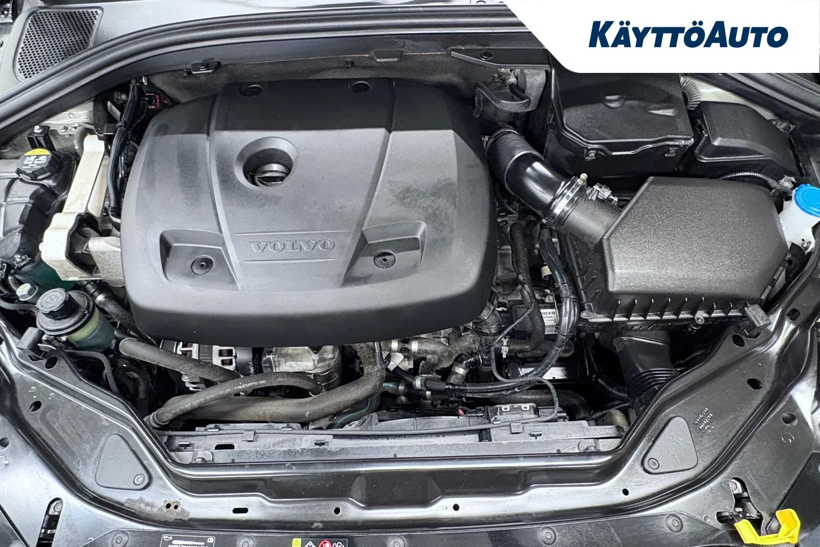 VOLVO XC60 MMU-828 carousel image