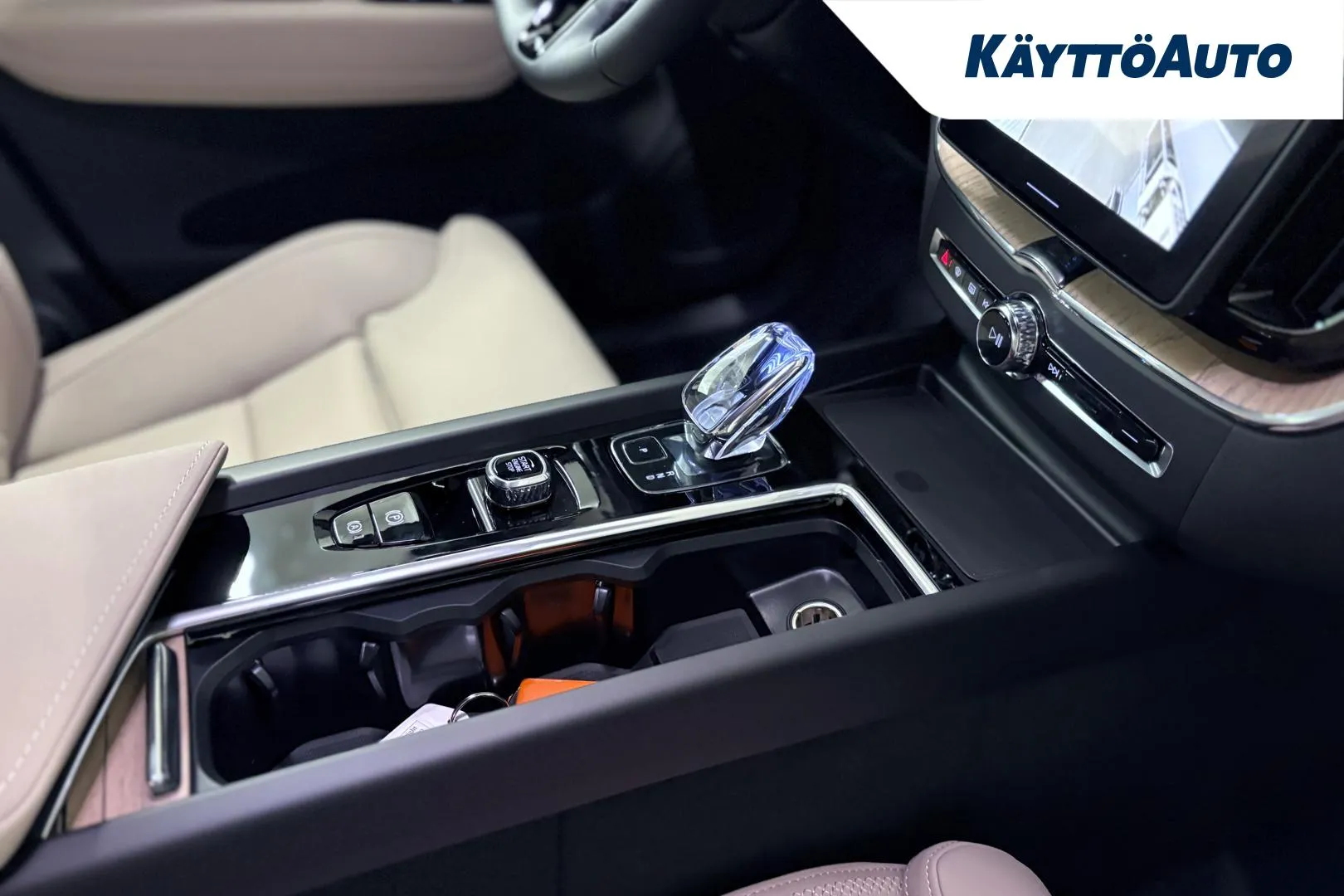 Volvo XC60 ISV-572 carousel image