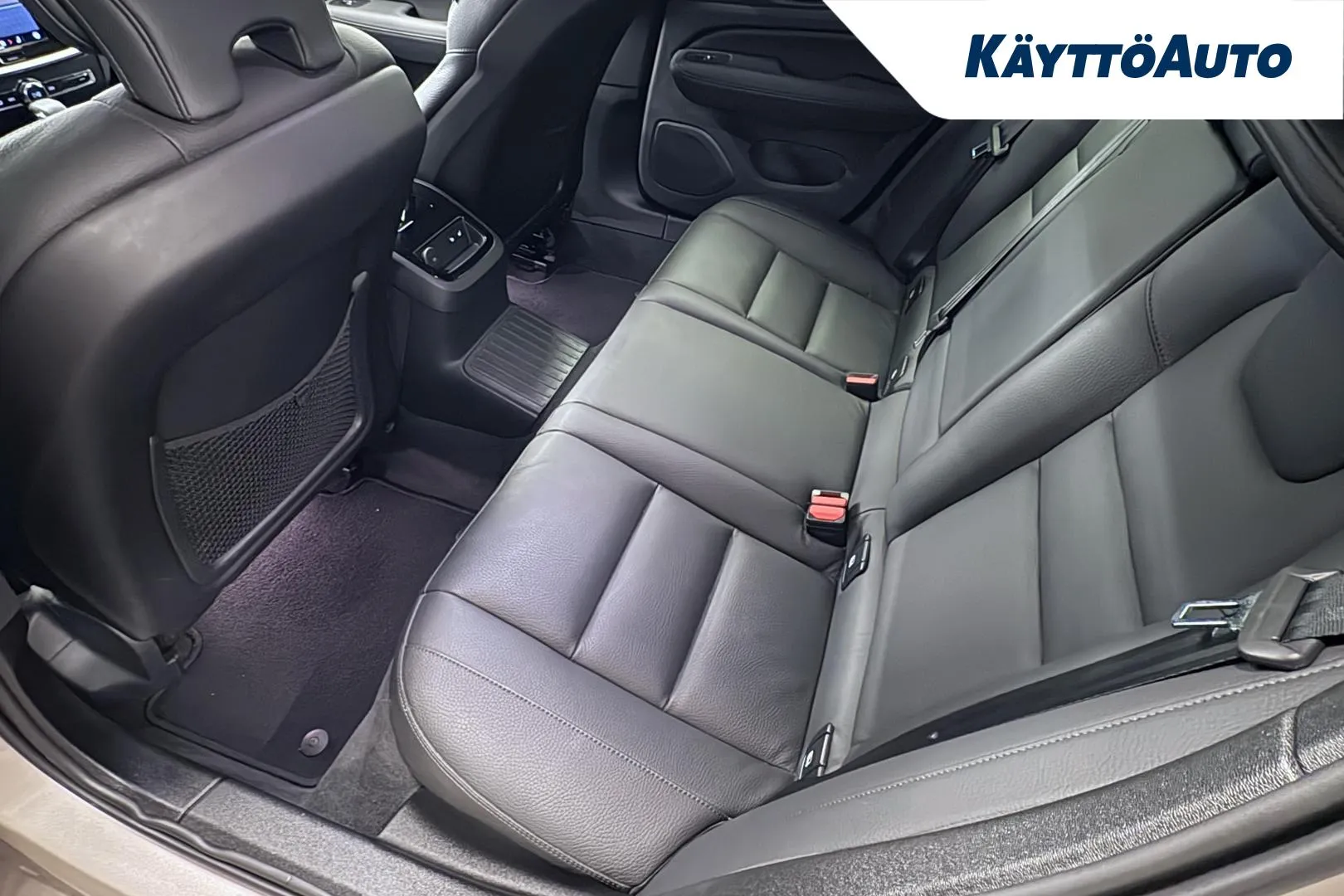 Volvo V60 CSB-379 carousel image