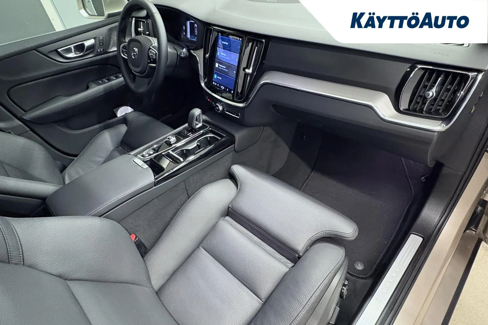 Volvo V60 CSB-379 carousel image