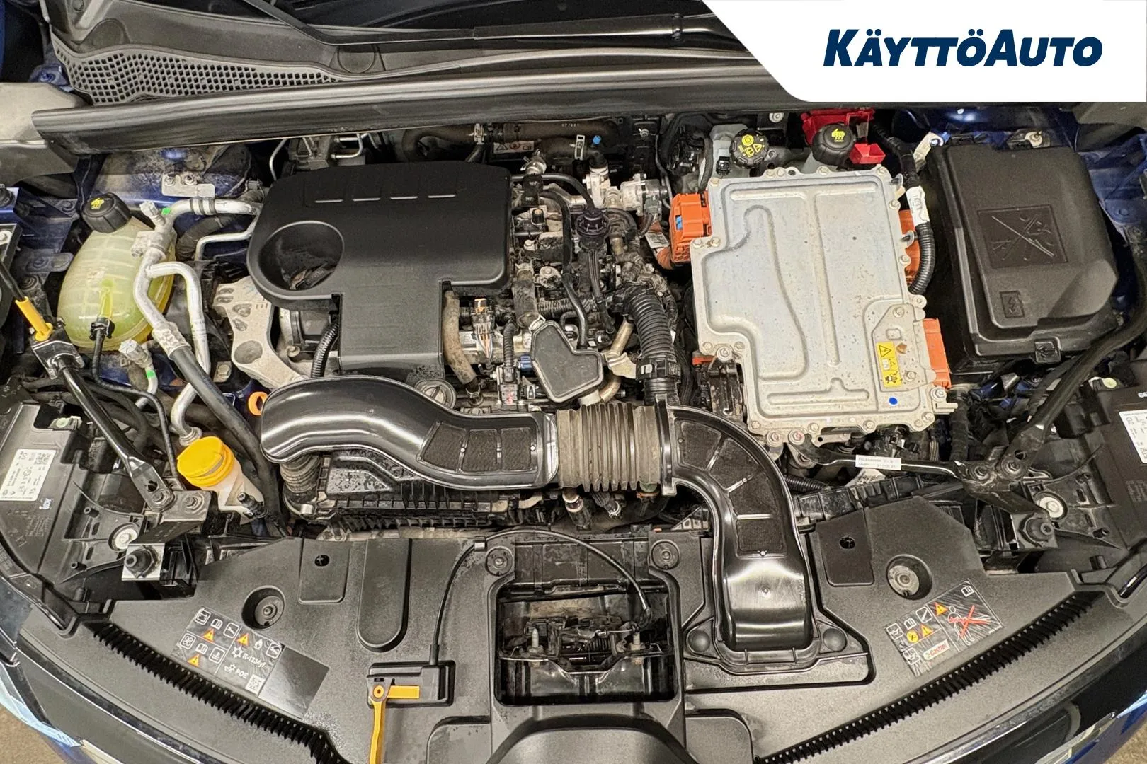 RENAULT Captur YLN-567 carousel image