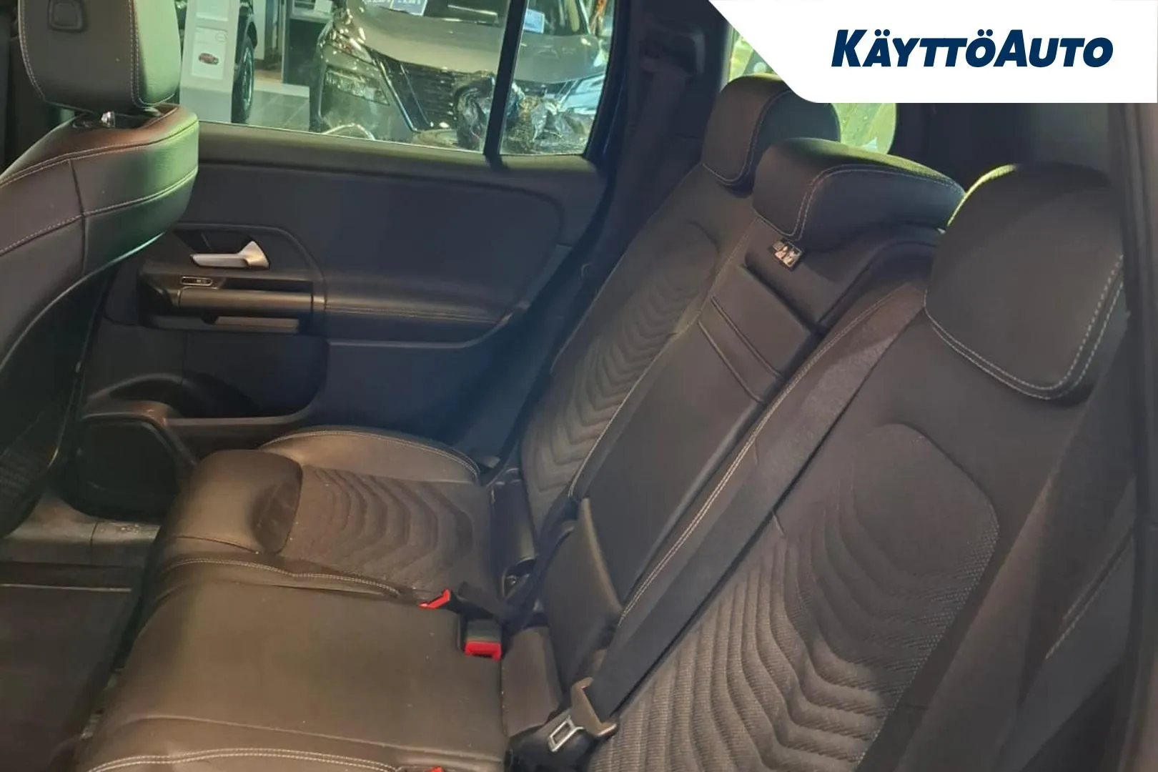 MERCEDES-BENZ GLB XXE-236 carousel image