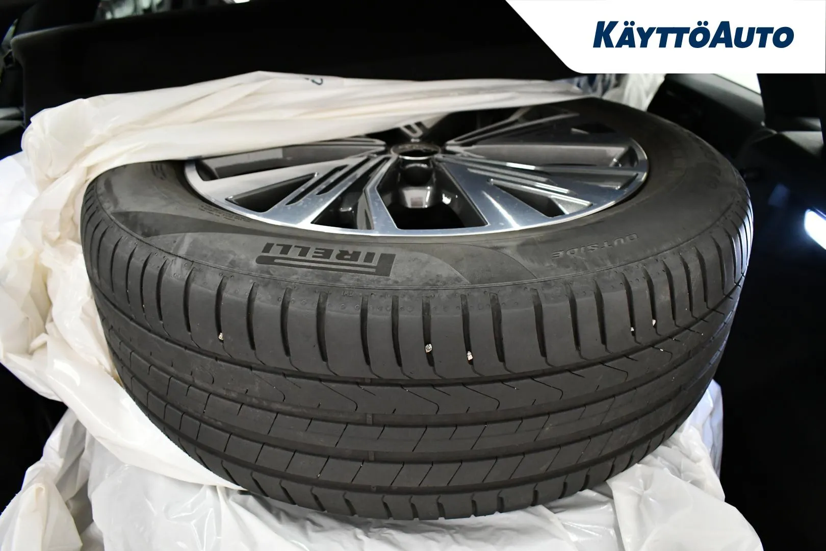 AUDI Q4 e-tron IRE-284 carousel image