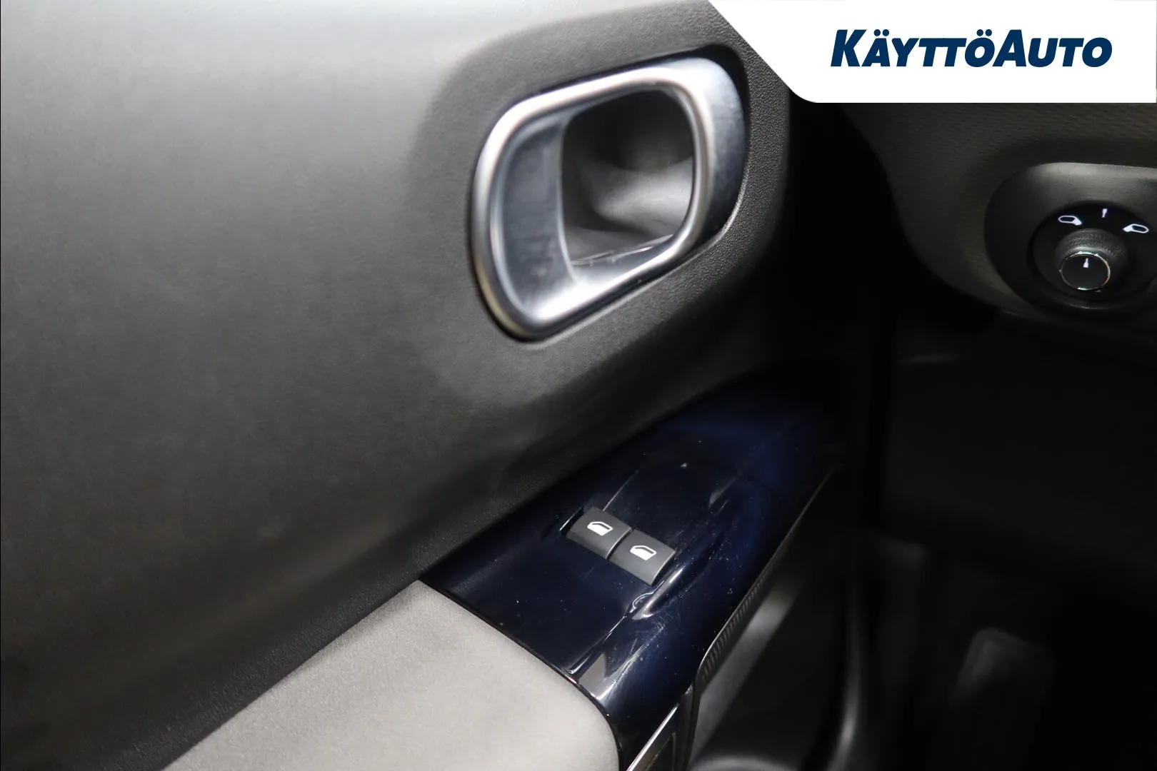 CITROEN C4 Cactus ERX-442 carousel image