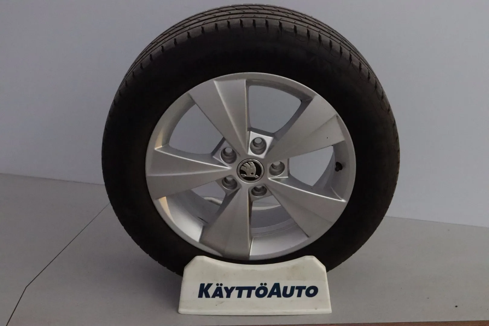 SKODA Octavia RTX-194 carousel image