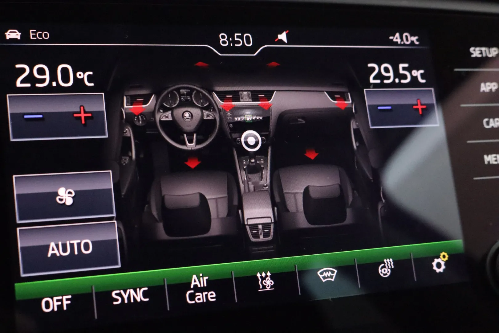 SKODA Octavia RTX-194 carousel image