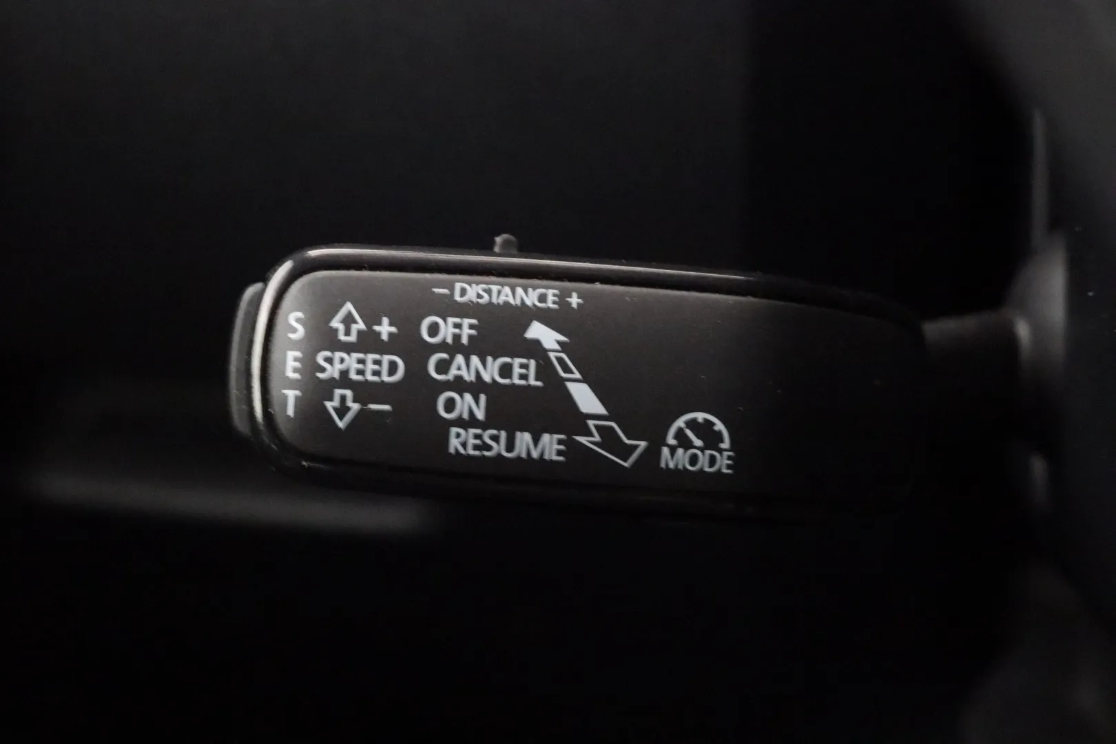 SKODA Octavia RTX-194 carousel image