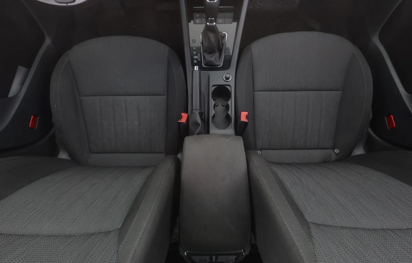 SKODA Octavia RTX-194 carousel image