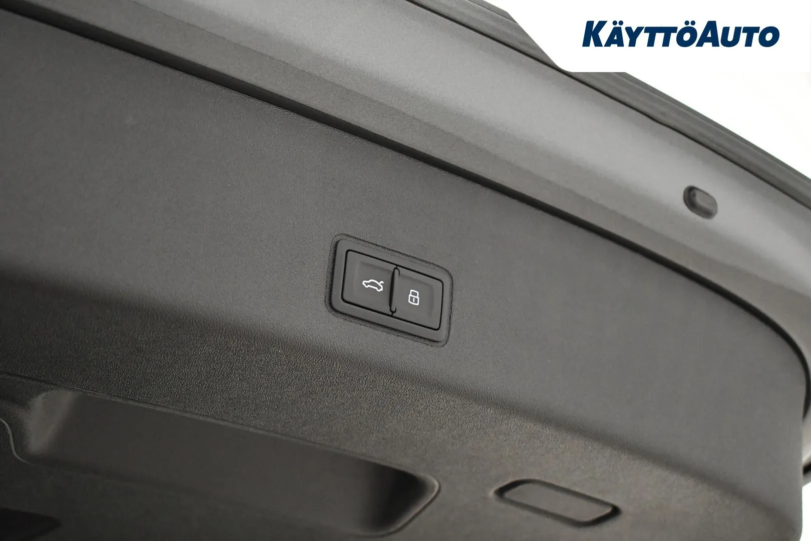 Audi Q3 NOK-658 carousel image