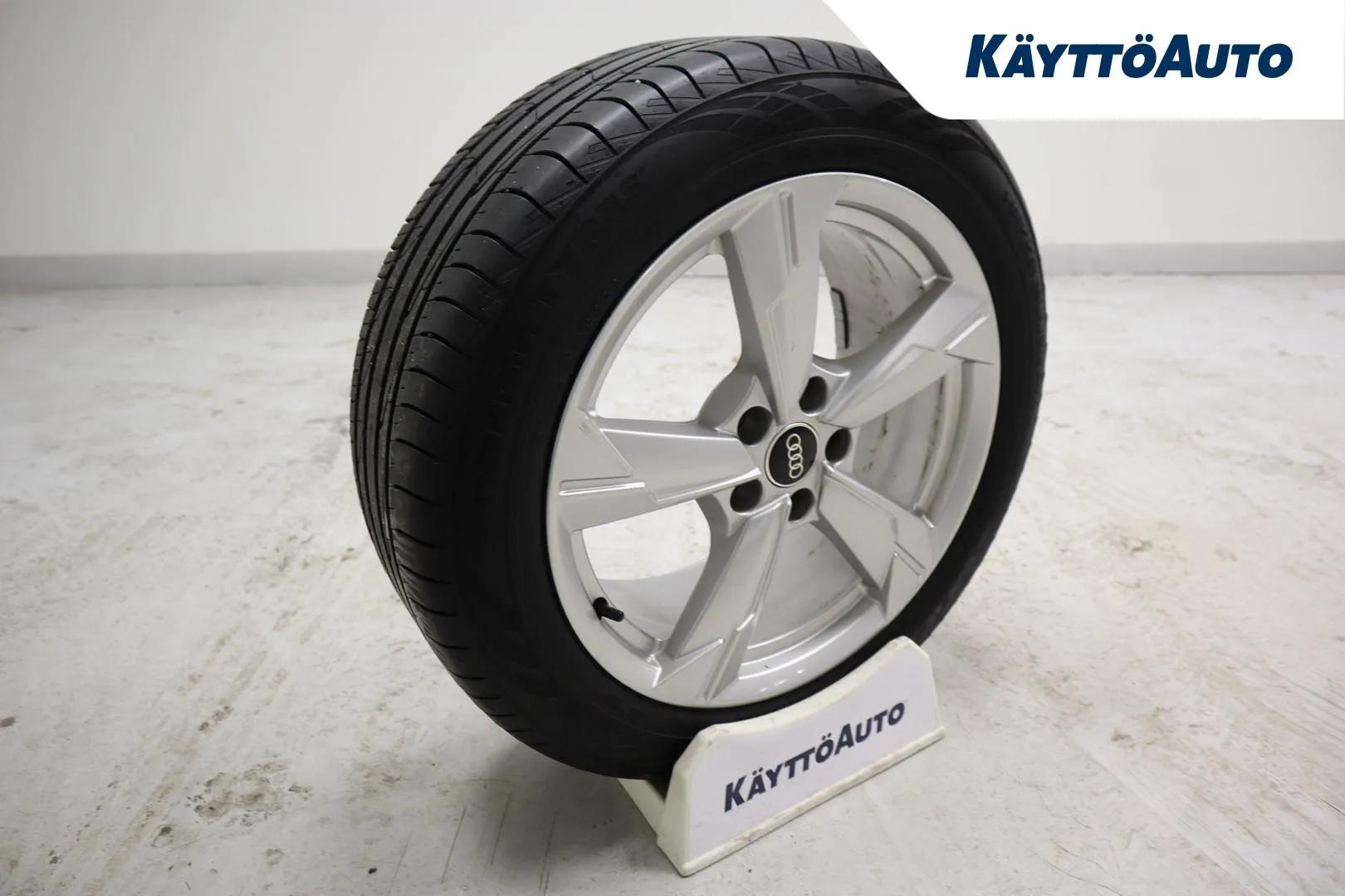 AUDI A6 YLU-537 carousel image