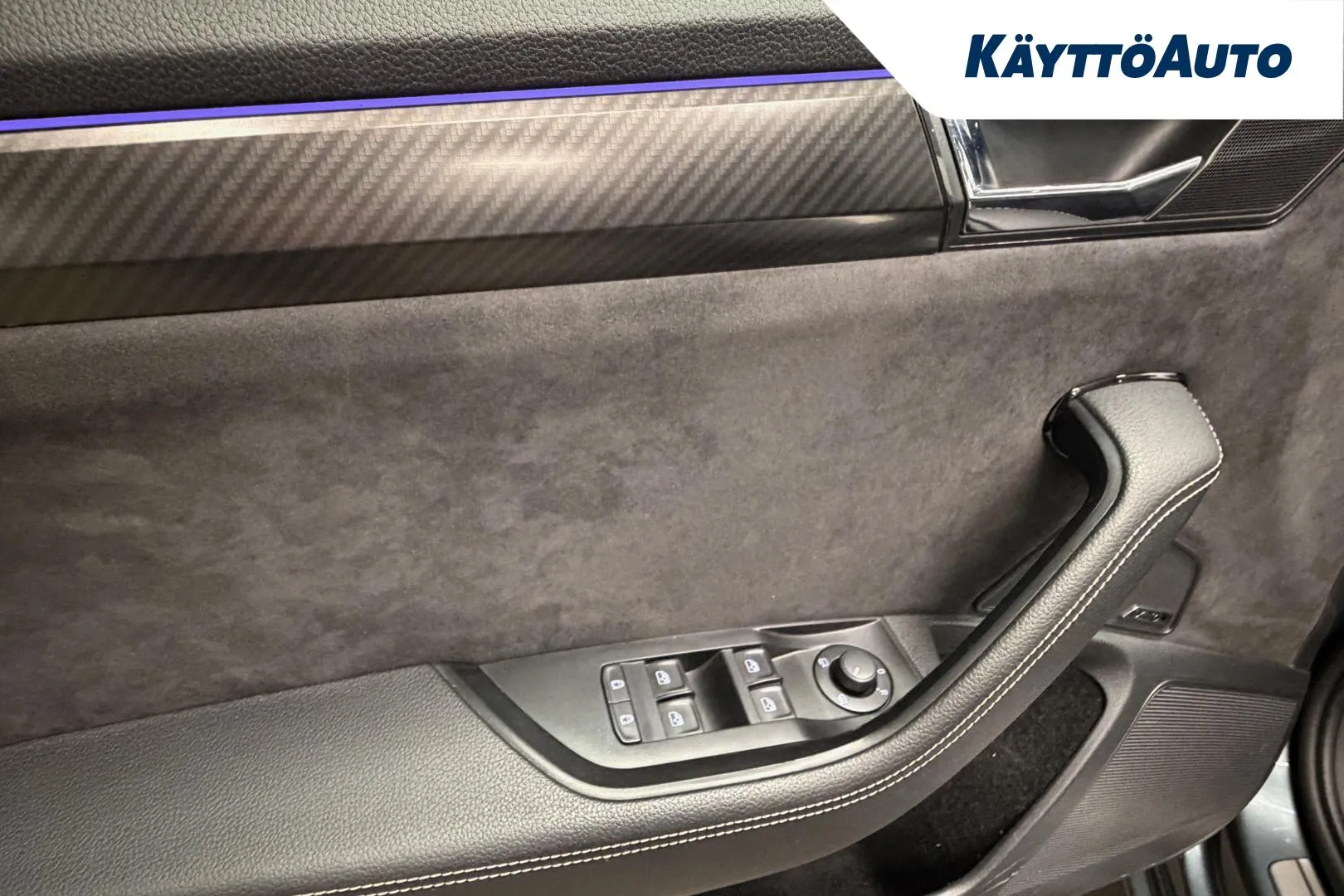 SKODA Superb FOR-609 carousel image