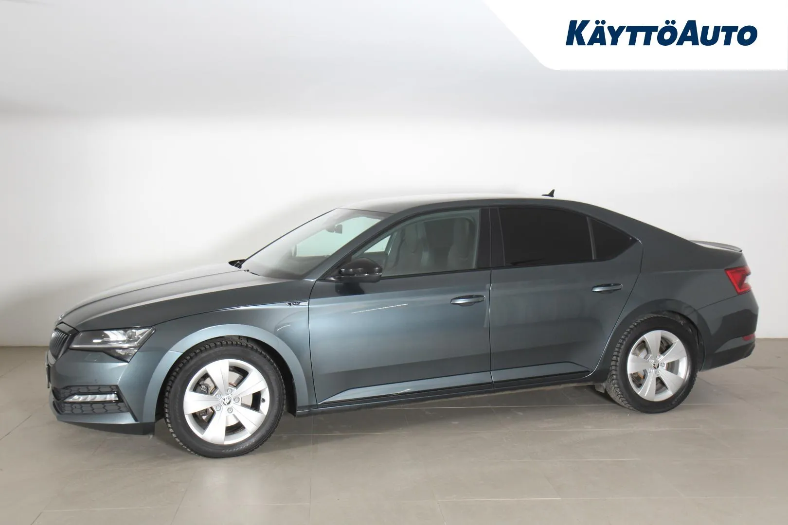 SKODA Superb FOR-609 carousel image