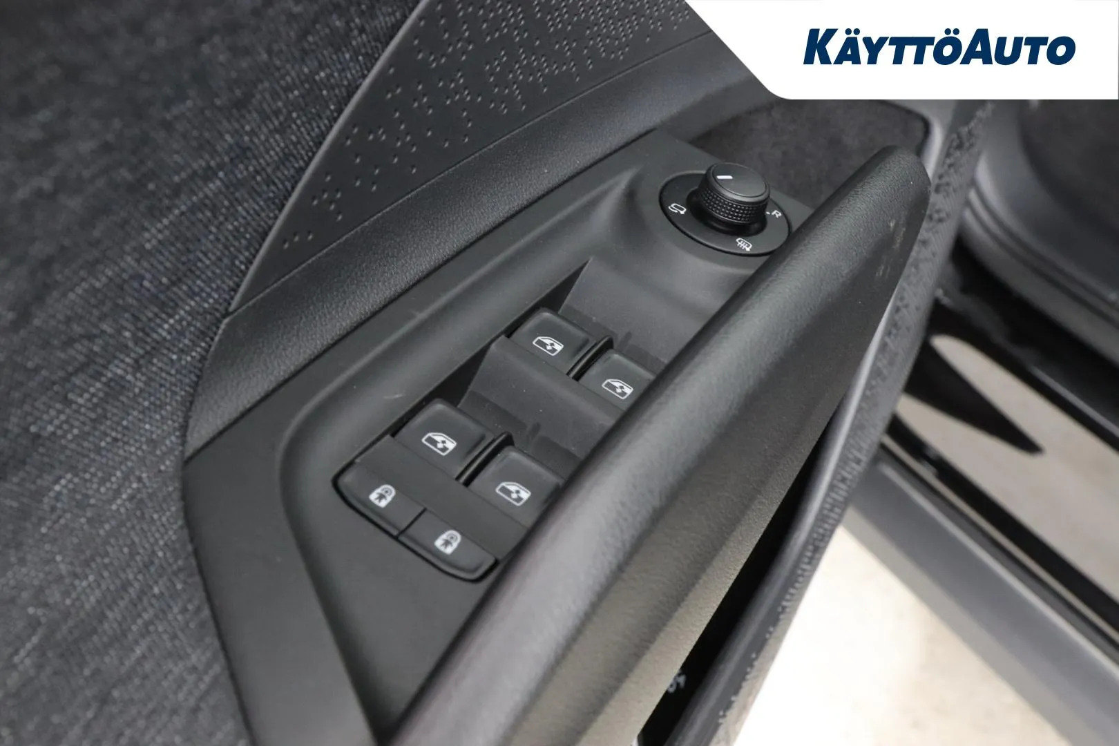 Skoda Elroq LTB-213 carousel image