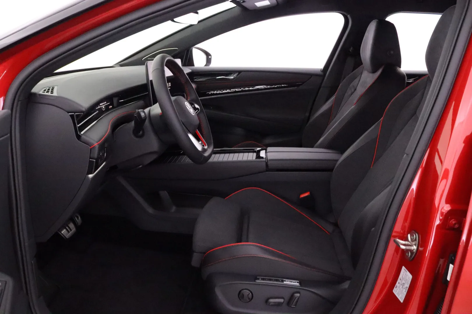 Volkswagen ID.7 RXS-493 carousel image