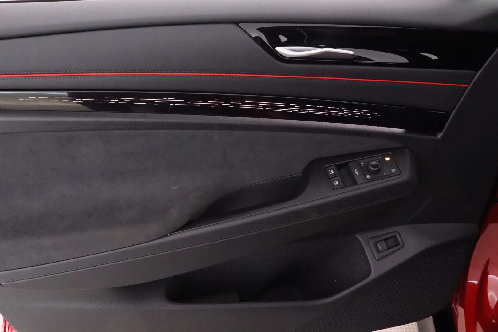 Volkswagen ID.7 RXS-493 carousel image