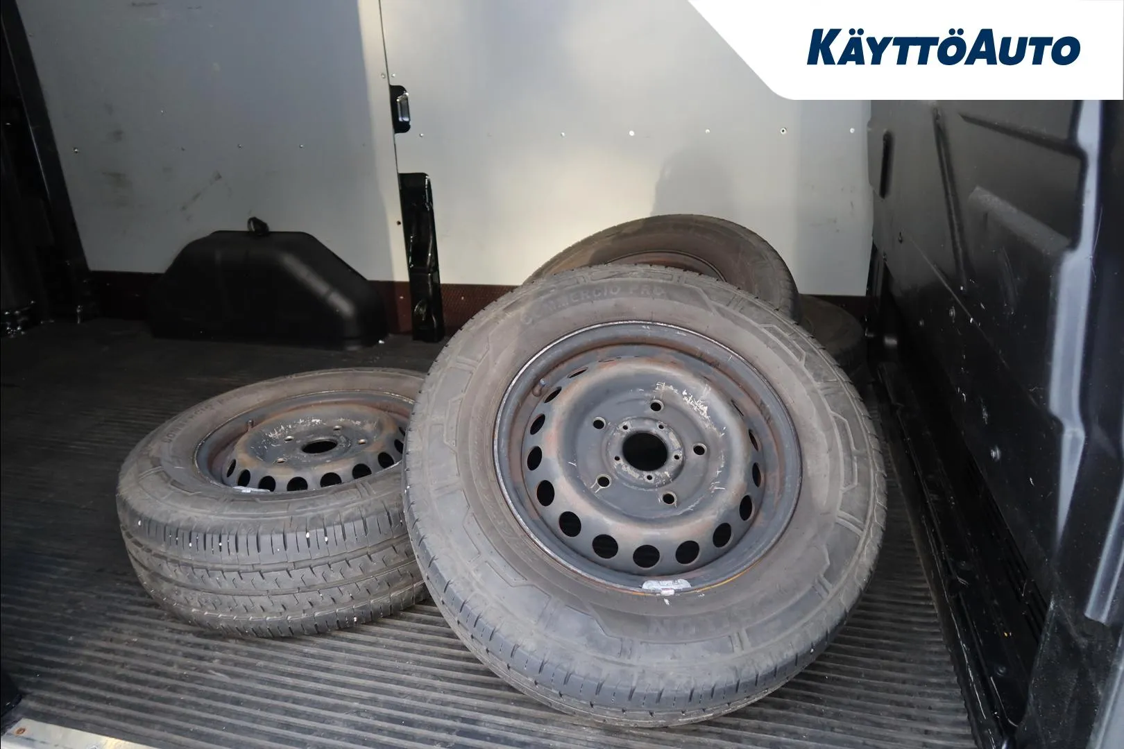 Ford Transit NJS-453 carousel image