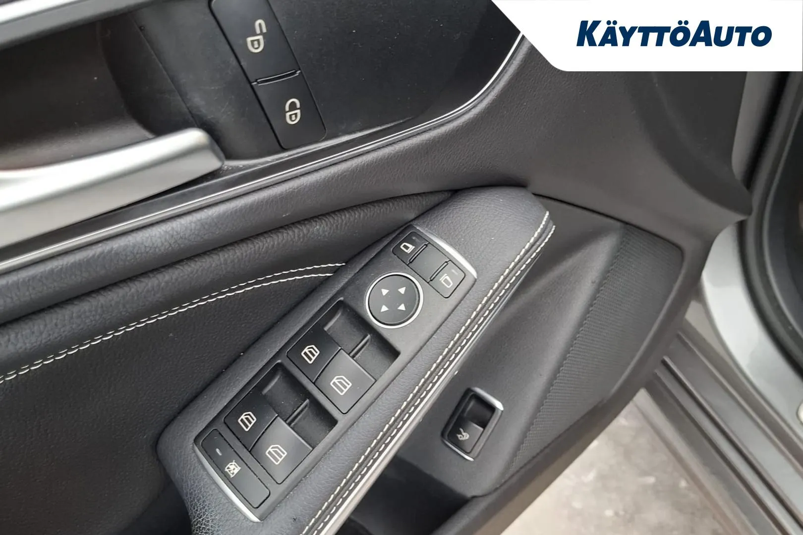 Mercedes-Benz CLA CMF-294 carousel image