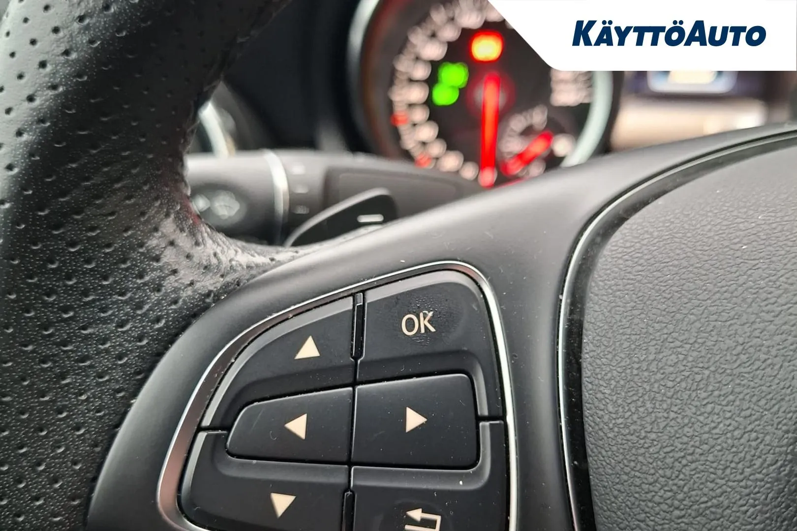 Mercedes-Benz CLA CMF-294 carousel image