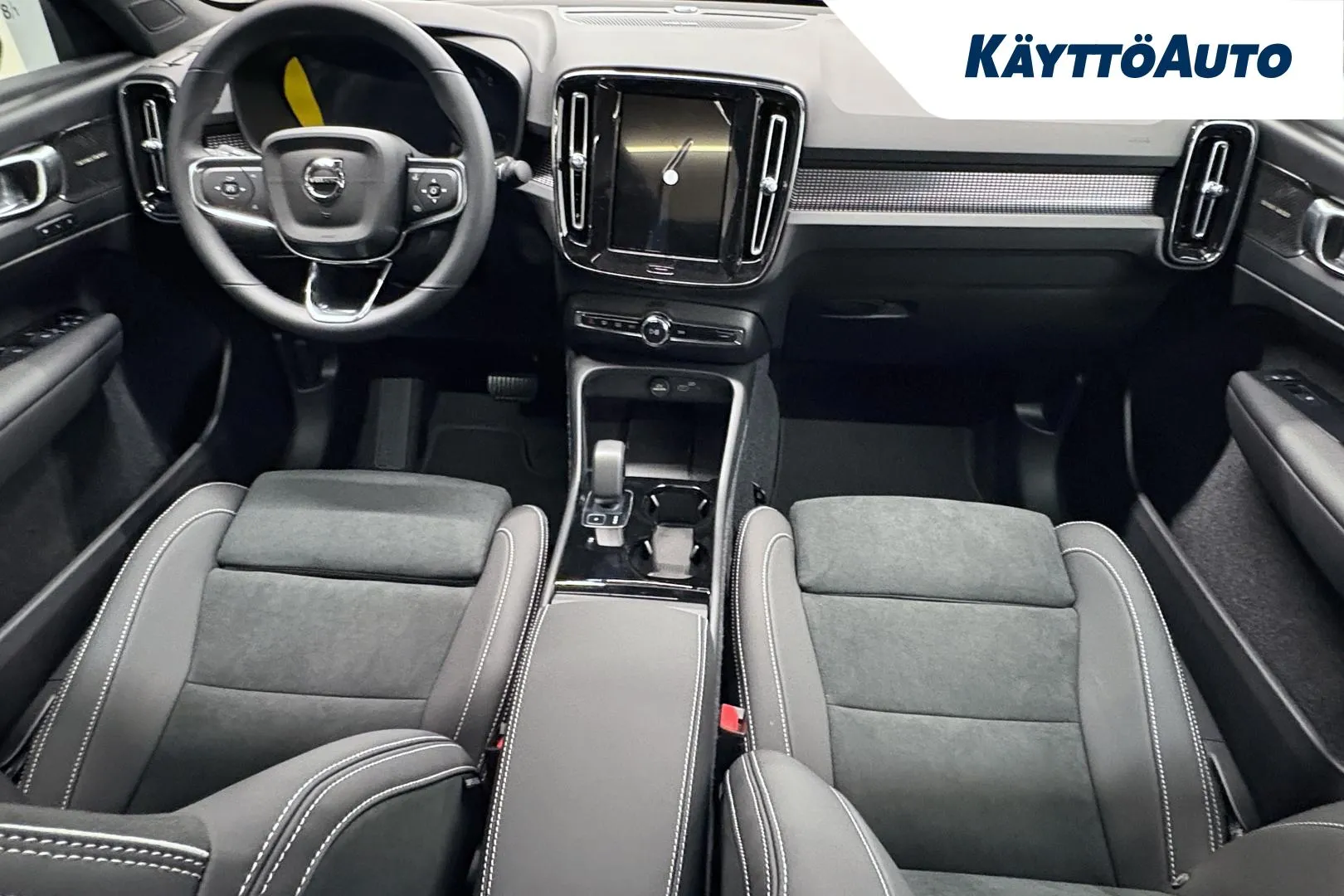 Volvo EC40 RXR-951 carousel image