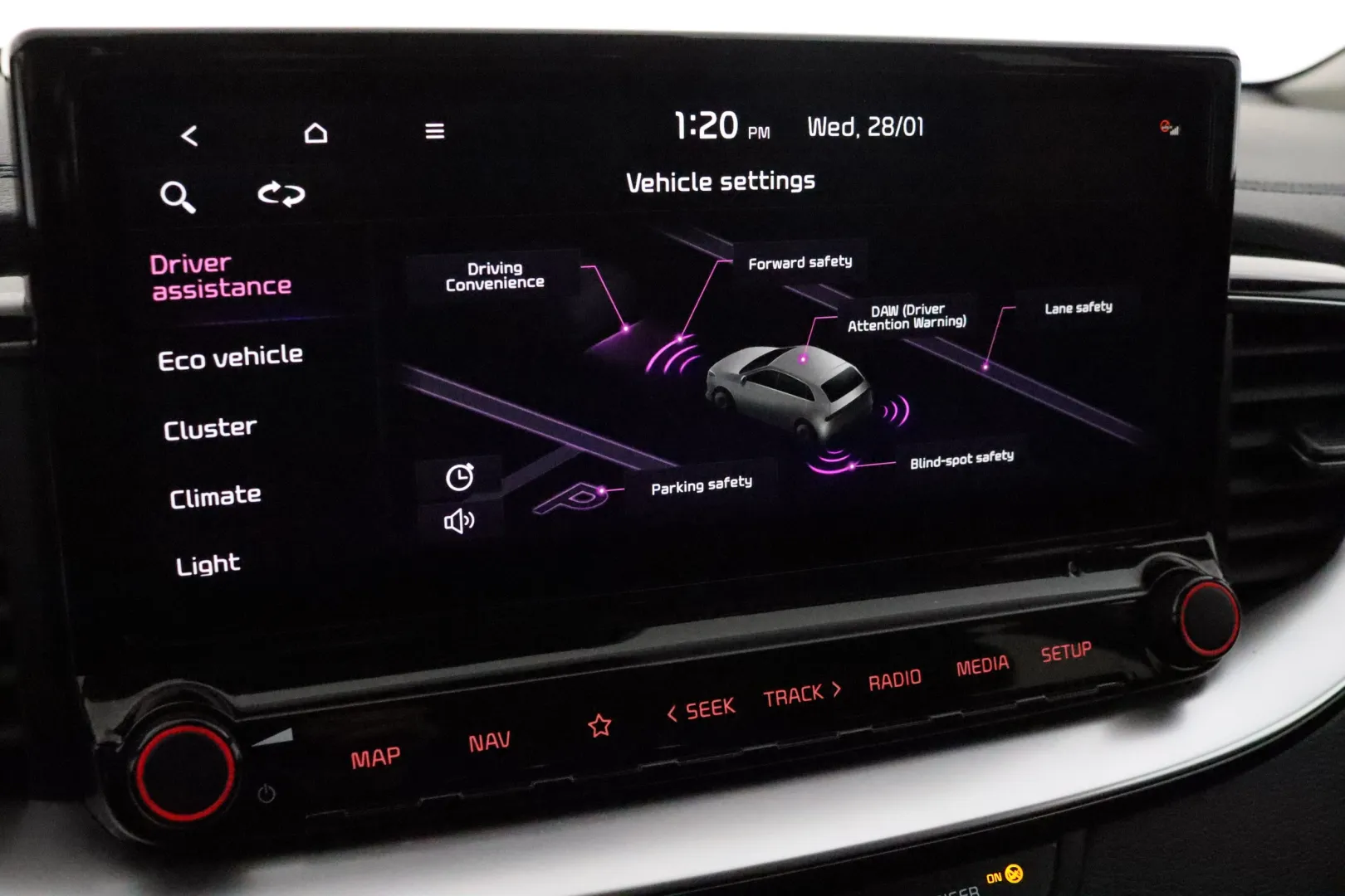 KIA Ceed CRG-889 carousel image