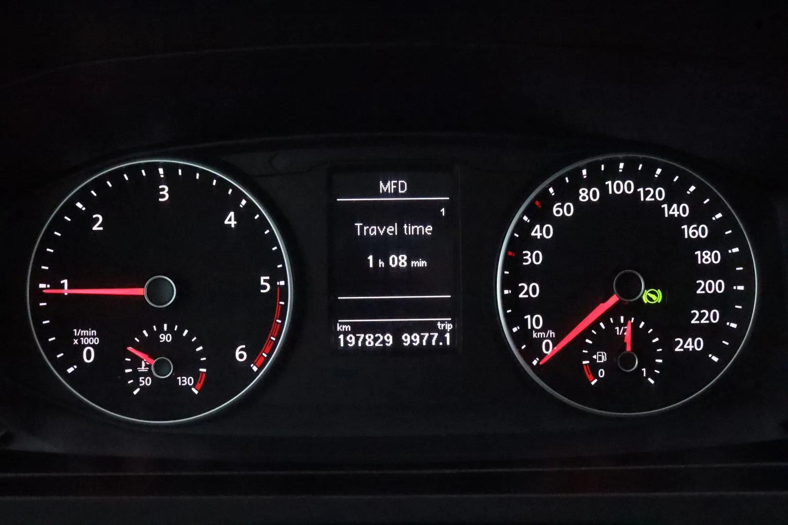 VOLKSWAGEN Transporter CLK-837 carousel image