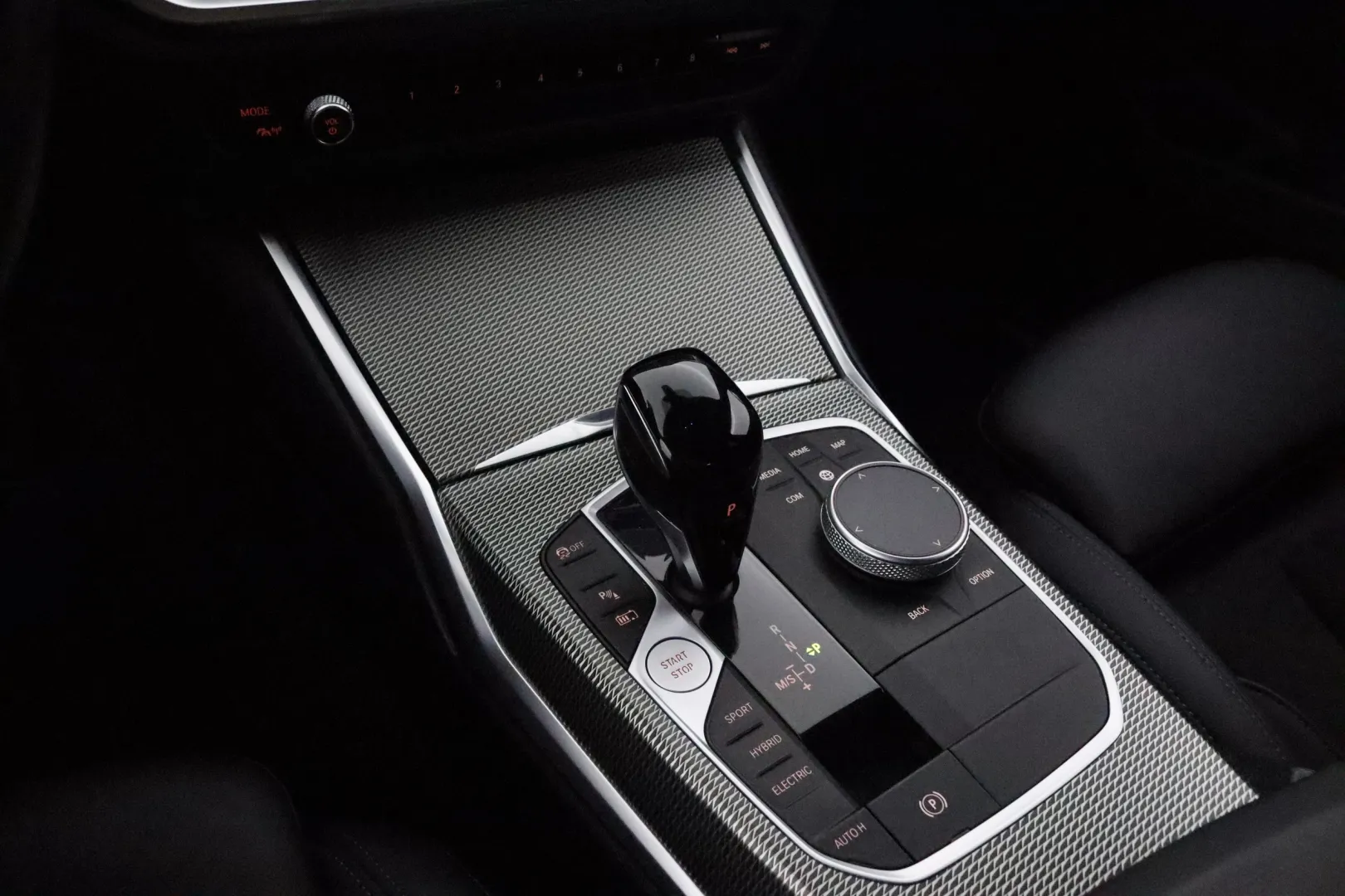 BMW 330 RUP-642 carousel image