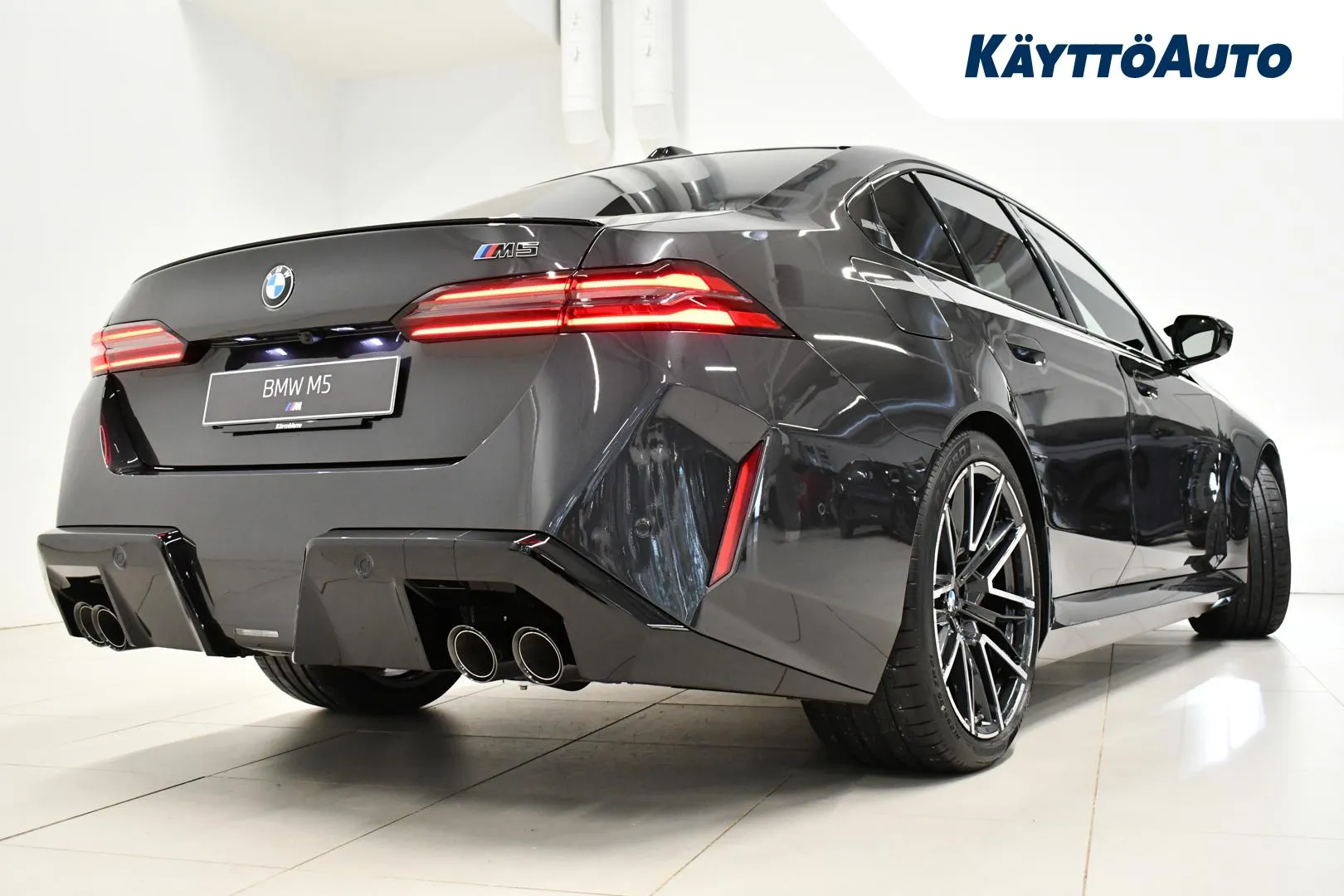 BMW M5 RXS-809 carousel image