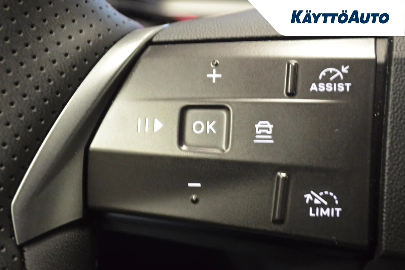 OPEL Grandland JNU-367 carousel image