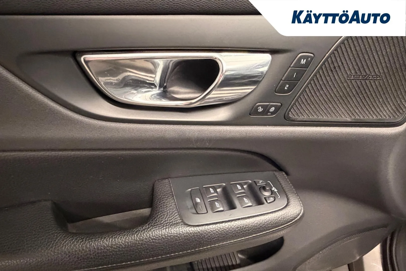 VOLVO V60 EUA-185 carousel image