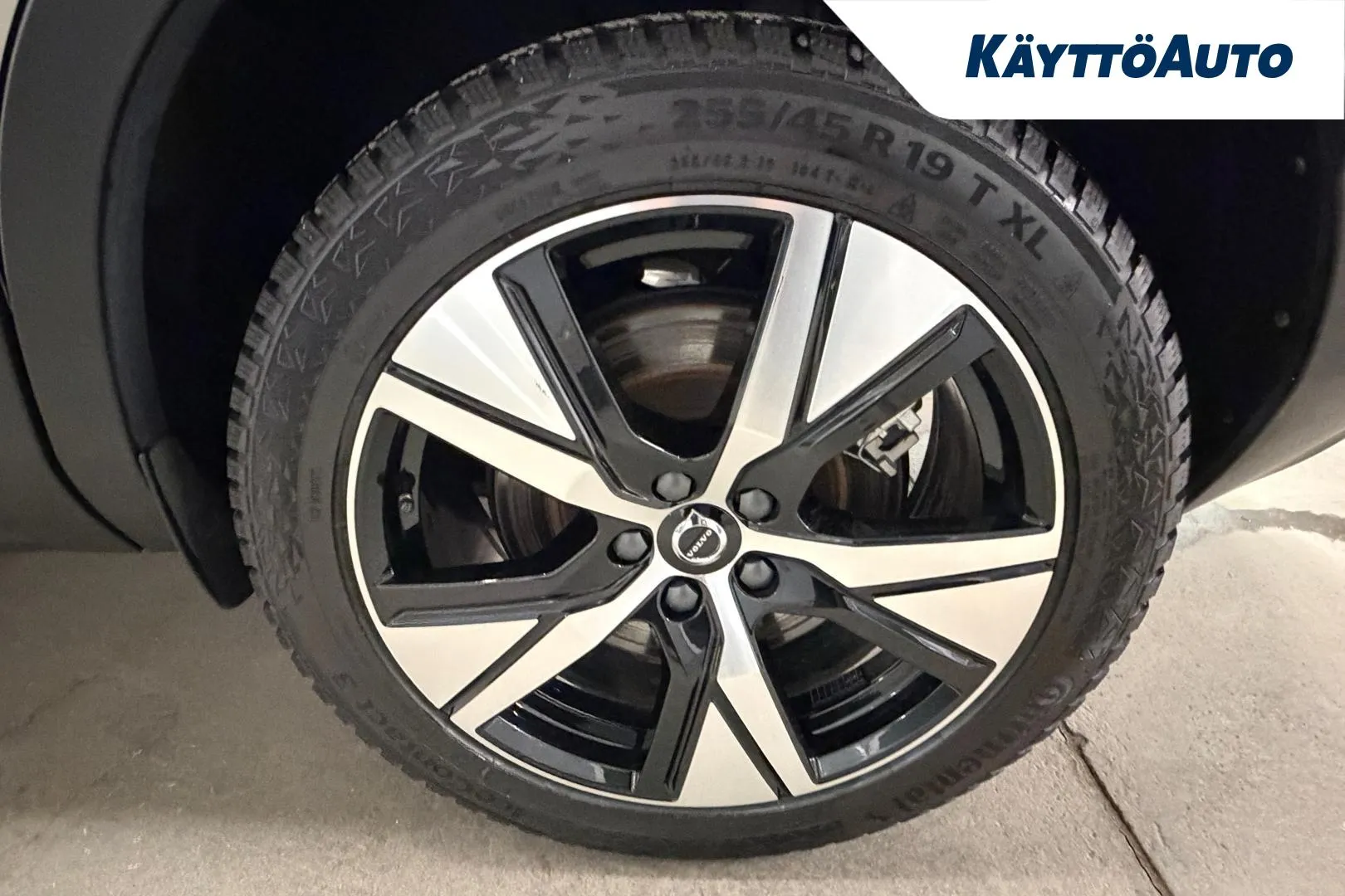 VOLVO XC40 MPA-393 carousel image