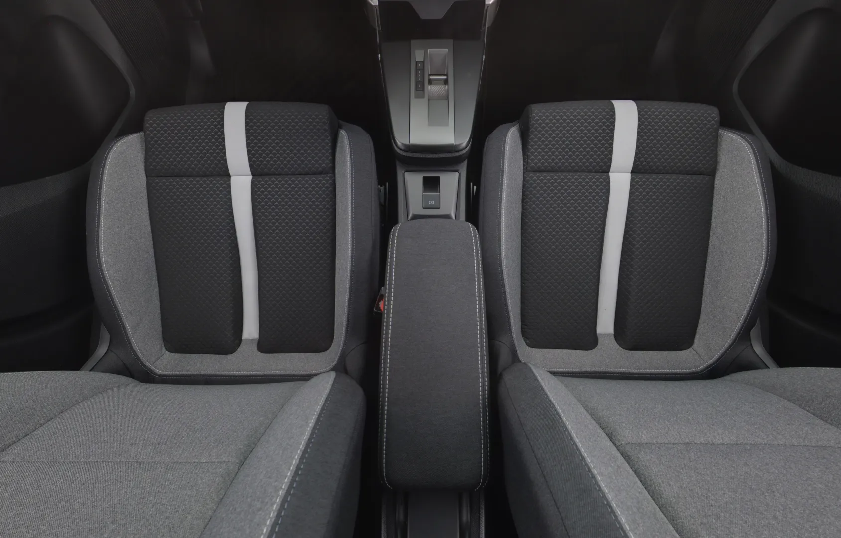 Opel Frontera NOK-248 carousel image